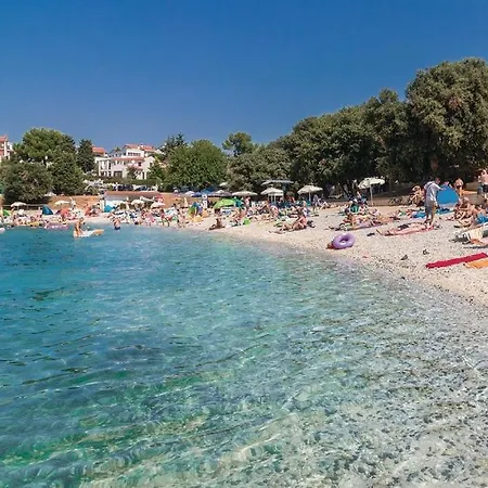 Holiday Home Pula *